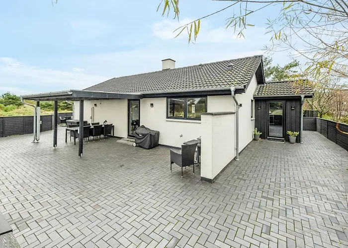 Nona - 1-1km From The Sea By Interhome * Blavand